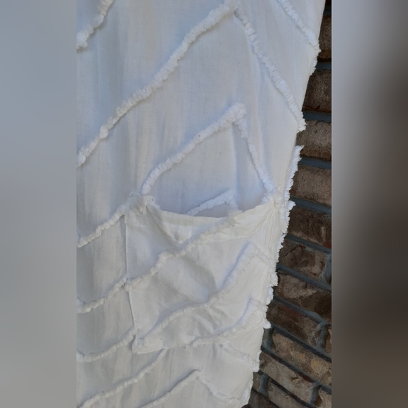 Porridge Clothing Anthropologie Marcelle Chevron Textured V-neck Shift Dress. - Picture 4 of 9